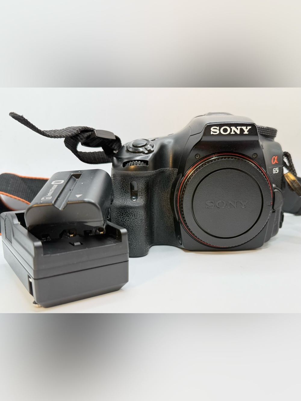 Sony SLT-A65V 24.3 MP Digital SLR with Translucent Mirror Technology - Body Only